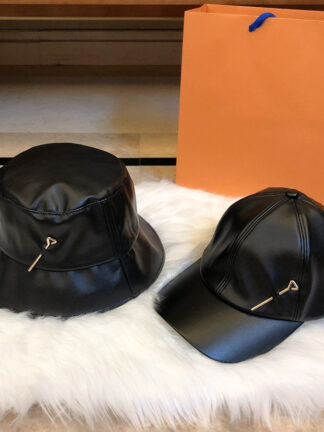 Купить Fashion Ball Caps Designer Bucket Hat Leather Pin Stingy Brim Hats Cap Patchwork for Man Woman 2 Style Top Quality